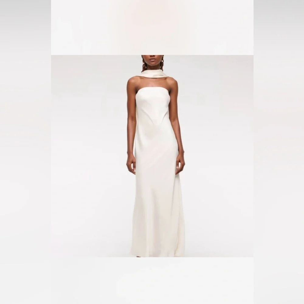 The A&F Julia Slip Strapless Maxi Dress no scarf in cream size small